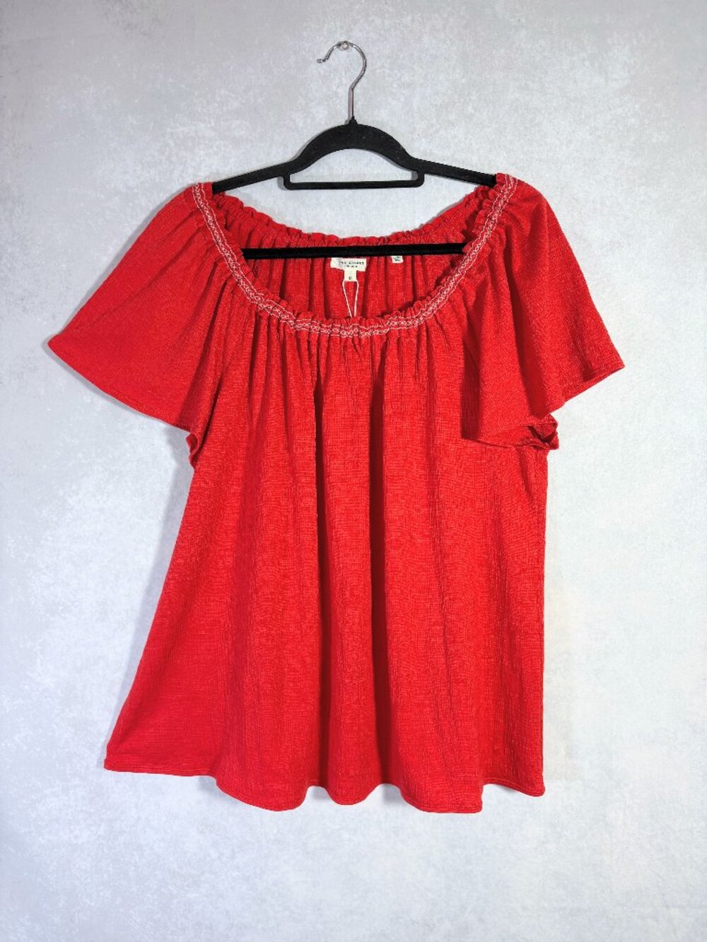 Max Studio Textured Short Sleeve Blouse Llava Red and White Colorway Size 1X